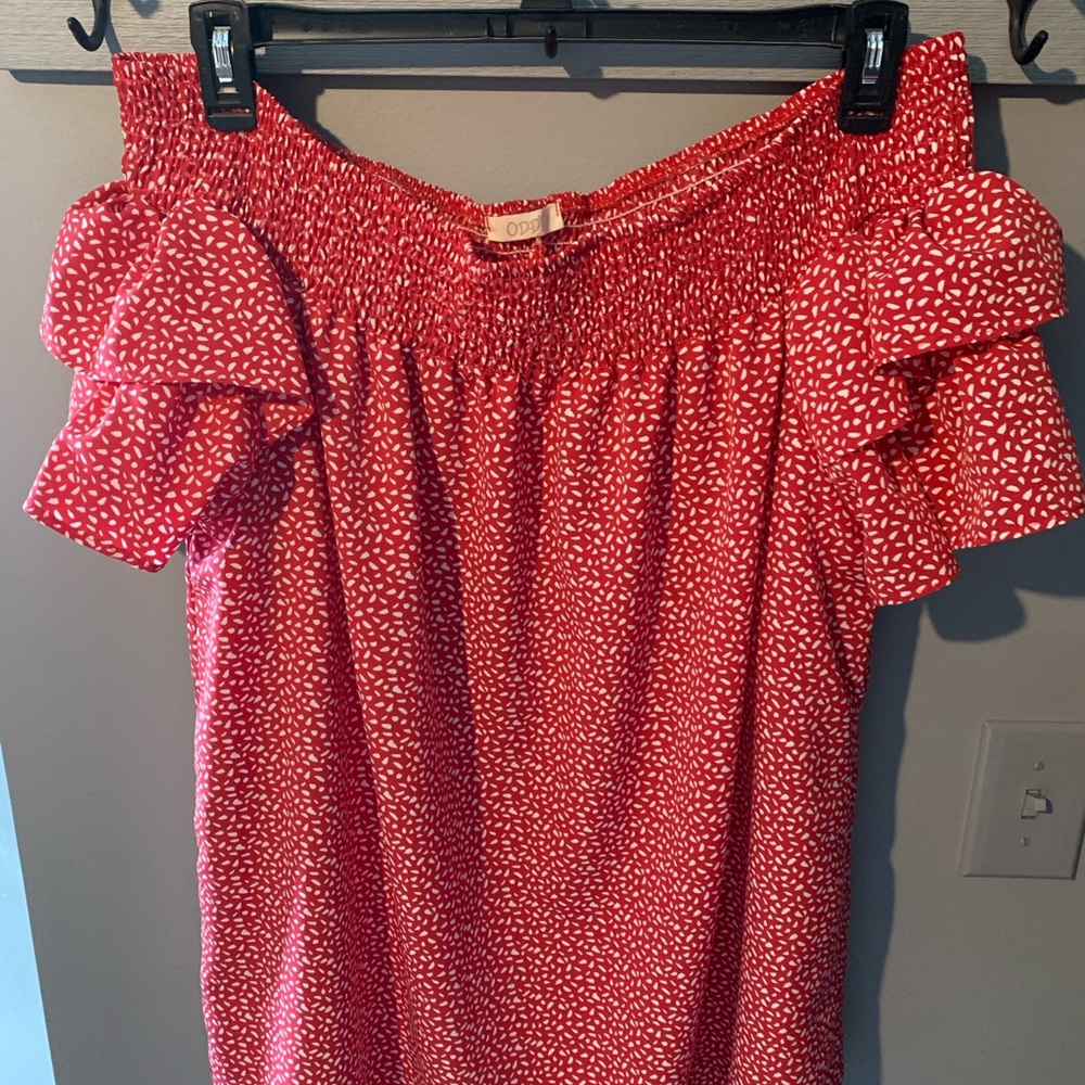 Your offer will be accepted! Off the Shoulder Ruffled Top ❤️